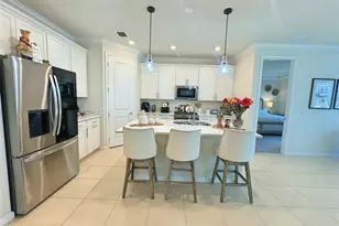 373 SE Filoli Dr, Port Saint Lucie, FL 34984 - Photo 5