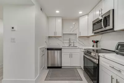 411 S Hollybrook Drive #109, Pembroke Pines, FL 33025 - Photo 11