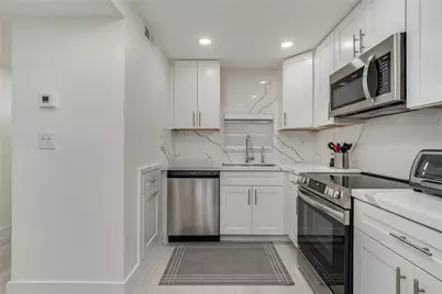 411 S Hollybrook Drive #109, Pembroke Pines, FL 33025 - Photo 11