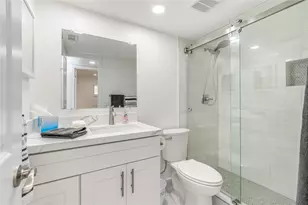 411 S Hollybrook Dr, Hollywood, FL 33025 - Photo 15