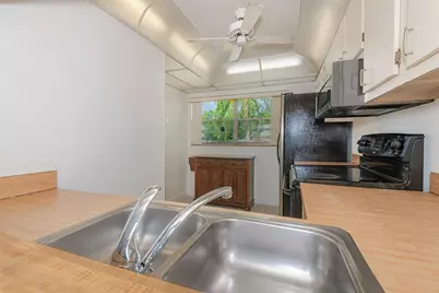 6075 N Sabal Palm Boulevard #204, Tamarac, FL 33319 - Photo 5