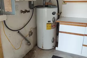 1011 NW 45th Ct, Fort Lauderdale, FL 33309 - Photo 23