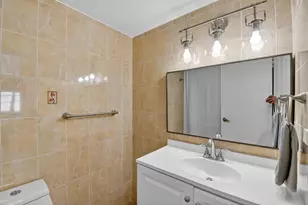 3725 S Ocean Dr, Hollywood, FL 33019 - Photo 17