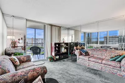 1100 Saint Charles Place #612, Hollywood, FL 33026 - Photo 17