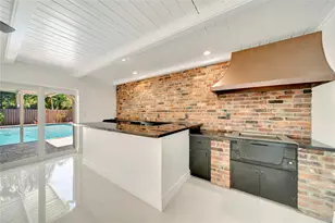 2524 NE 26th Terrace, Fort Lauderdale, FL 33305 - Photo 17