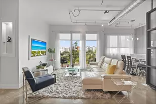 313 NE 2nd St, Fort Lauderdale, FL 33301 - Photo 1
