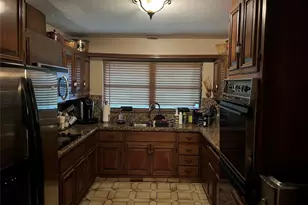 5940 Piney Ct, Greenacres, FL 33463 - Photo 3