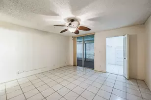 7210 Lake Cir Dr, Margate, FL 33063 - Photo 23