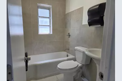 1100 NE 23rd Drive, Wilton Manors, FL 33305 - Photo 11