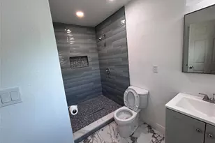 1835 NW 122nd St, Miami, FL 33167 - Photo 9