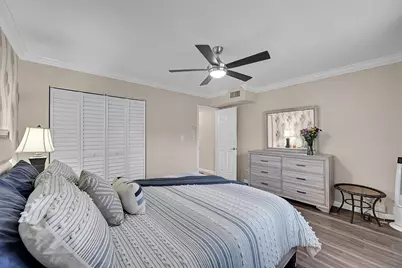 3203 Portofino Point #B3, Pompano Beach, FL 33066 - Photo 27