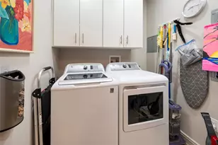 16102 Emerald Estates Dr Unit, Weston, FL 33331 - Photo 17