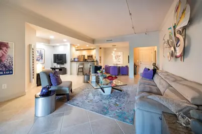 16102 Emerald Estates Drive #207, Weston, FL 33331 - Photo 9