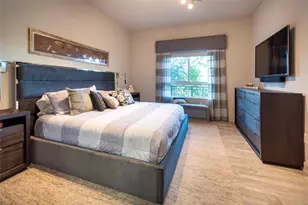 16102 Emerald Estates Dr Unit, Weston, FL 33331 - Photo 13