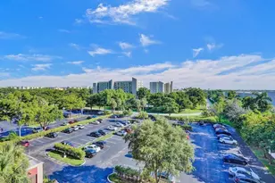 2200 S Cypress Bend Dr, Pompano Beach, FL 33069 - Photo 15