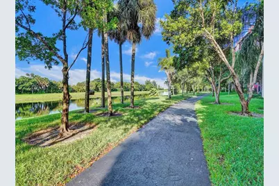 2200 S Cypress Bend Drive #601, Pompano Beach, FL 33069 - Photo 23