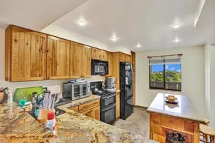 2200 S Cypress Bend Dr, Pompano Beach, FL 33069 - Photo 33