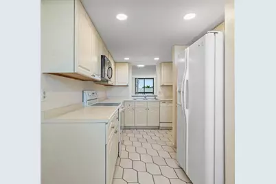 2707 NE 14th St Causeway #305, Pompano Beach, FL 33062 - Photo 7