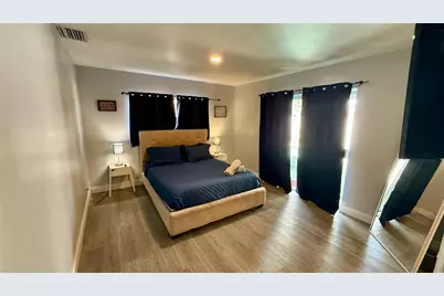 8231 SW 9th Street, North Lauderdale, FL 33068 - Photo 11