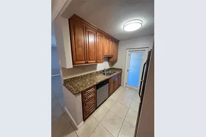 2020 NE 56th Street #208, Fort Lauderdale, FL 33308 - Photo 3