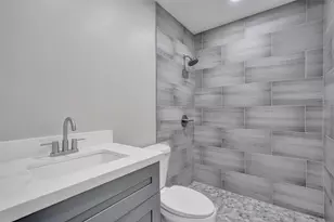 2614 W 65th St, Hialeah, FL 33016 - Photo 27