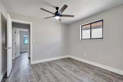 2614 W 65th Street, Hialeah, FL 33016 - Photo 25