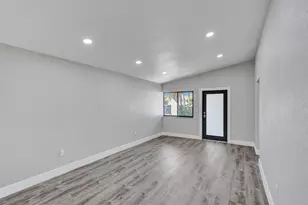 2614 W 65th St, Hialeah, FL 33016 - Photo 15