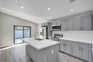 2614 W 65th St, Hialeah, FL 33016 - Photo 11