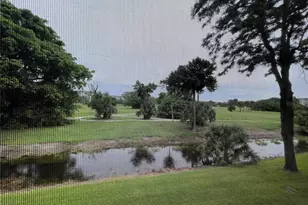 3051 S Palm Aire Dr, Pompano Beach, FL 33069 - Photo 25