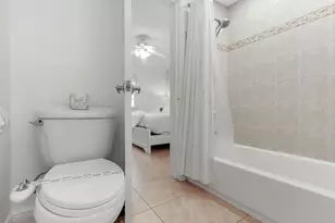 2424 SE 17th Unit, Fort Lauderdale, FL 33316 - Photo 13