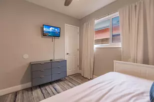 422 Phippen Waiters Rd, Dania Beach, FL 33004 - Photo 17