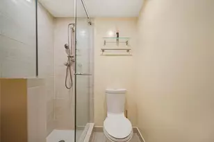 3105 NE 28th St, Fort Lauderdale, FL 33308 - Photo 9