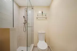 3105 NE 28th St, Fort Lauderdale, FL 33308 - Photo 9