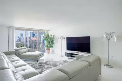 210 174 174 Street #1810, North Miami Beach, FL 33160 - Photo 5