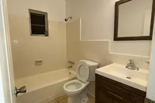 890 NW 39th St, Fort Lauderdale, FL 33309 - Photo 7