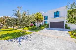 2001 Marietta Dr, Fort Lauderdale, FL 33316 - Photo 25