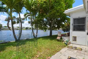 2412 NW 52nd St, Tamarac, FL 33309 - Photo 5