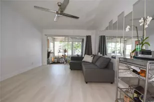 2412 NW 52nd St, Tamarac, FL 33309 - Photo 19