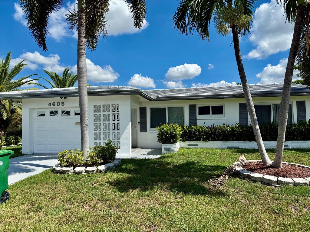 4605 NW 49th St - 4605 NW 49th St, Tamarac, FL 33319 Luxury Property | Jose Angel Pina