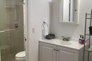 401 Golden Isles Dr, Hallandale Beach, FL 33009 - Photo 17