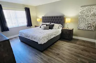 401 Golden Isles Dr, Hallandale Beach, FL 33009 - Photo 23