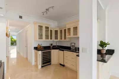 1063 Hillsboro Mile #203, Pompano Beach, FL 33062 - Photo 19