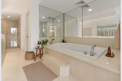 1063 Hillsboro Mile #203, Pompano Beach, FL 33062 - Photo 15