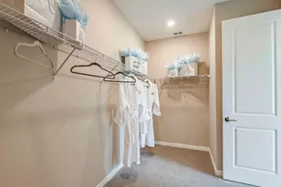 924 SE Seasons Ln, Port Saint Lucie, FL 34984 - Photo 15