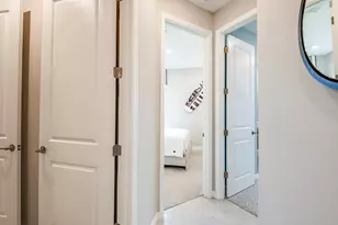 924 SE Seasons Ln, Port Saint Lucie, FL 34984 - Photo 17