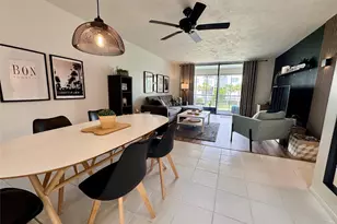 2811 Somerset Dr, Lauderdale Lakes, FL 33311 - Photo 5