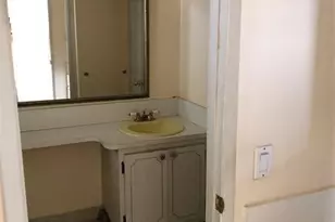 1700 NE 191st St, Miami, FL 33179 - Photo 9