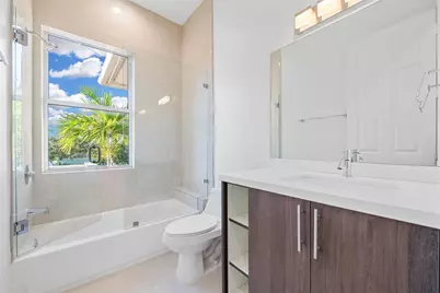 324 SW 14th Court #324, Fort Lauderdale, FL 33315 - Photo 23