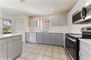 7697 NW 25th St, Margate, FL 33063 - Photo 3