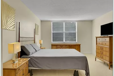 4898 NW 29th Court #304, Fort Lauderdale, FL 33313 - Photo 17